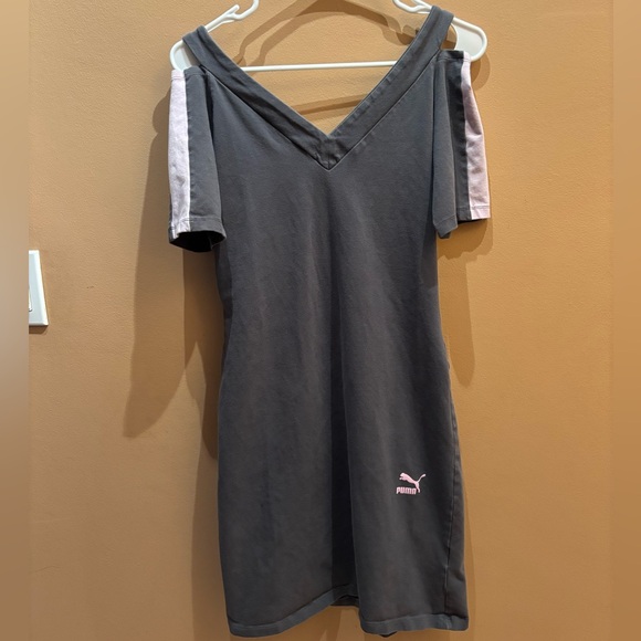 Puma Womens Gray Dress with Pink Logo Cold Shoulder Size Large - Picture 1 of 6